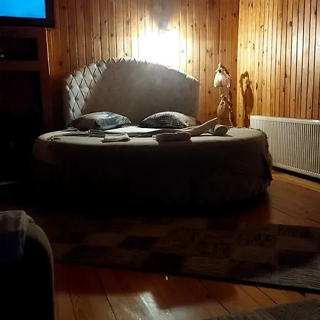 Deniz Manzarali Ev Apartmán Durrës